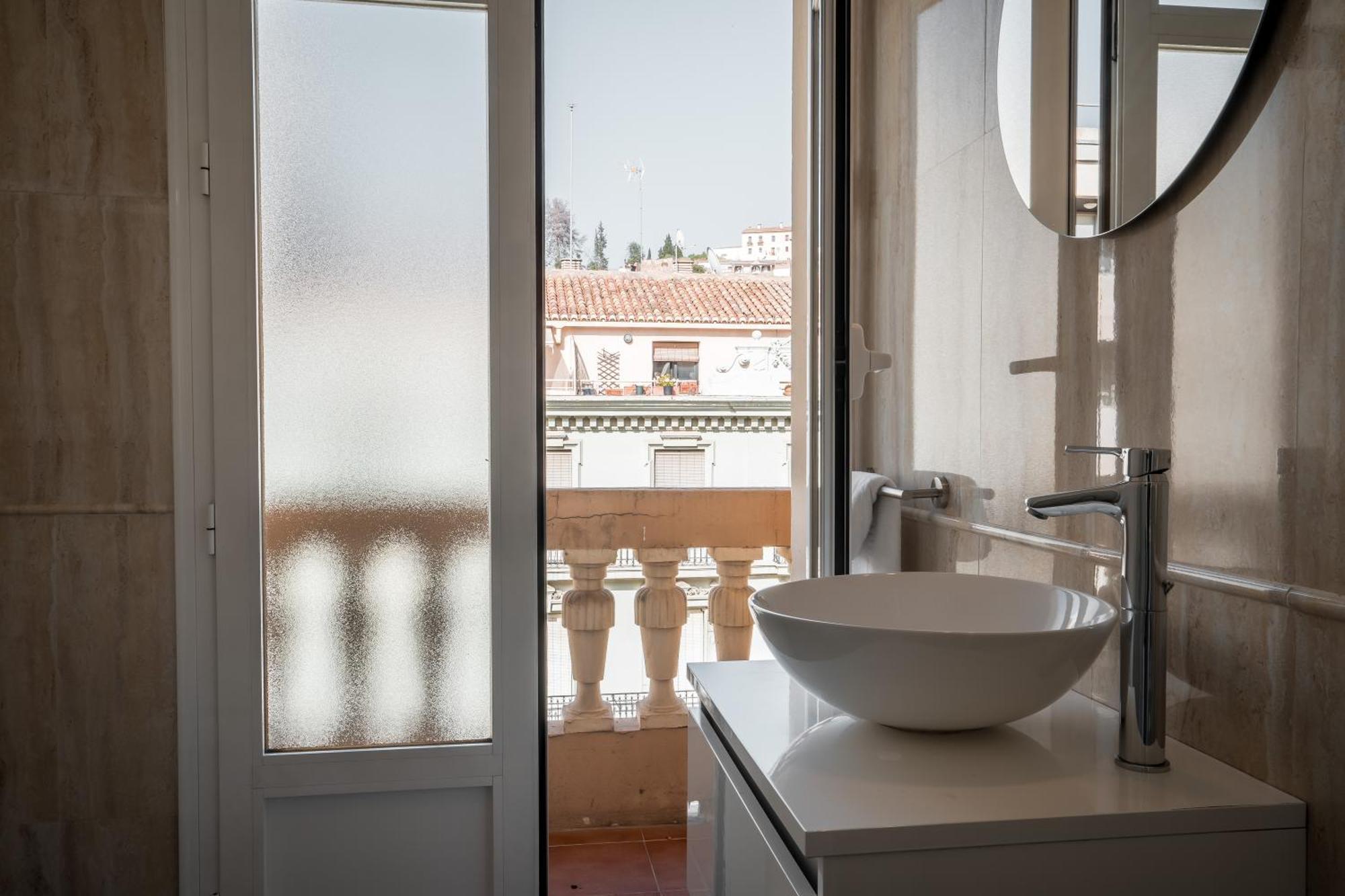 Alisios Gran Via - Toque Nazari Appartement Granada Buitenkant foto