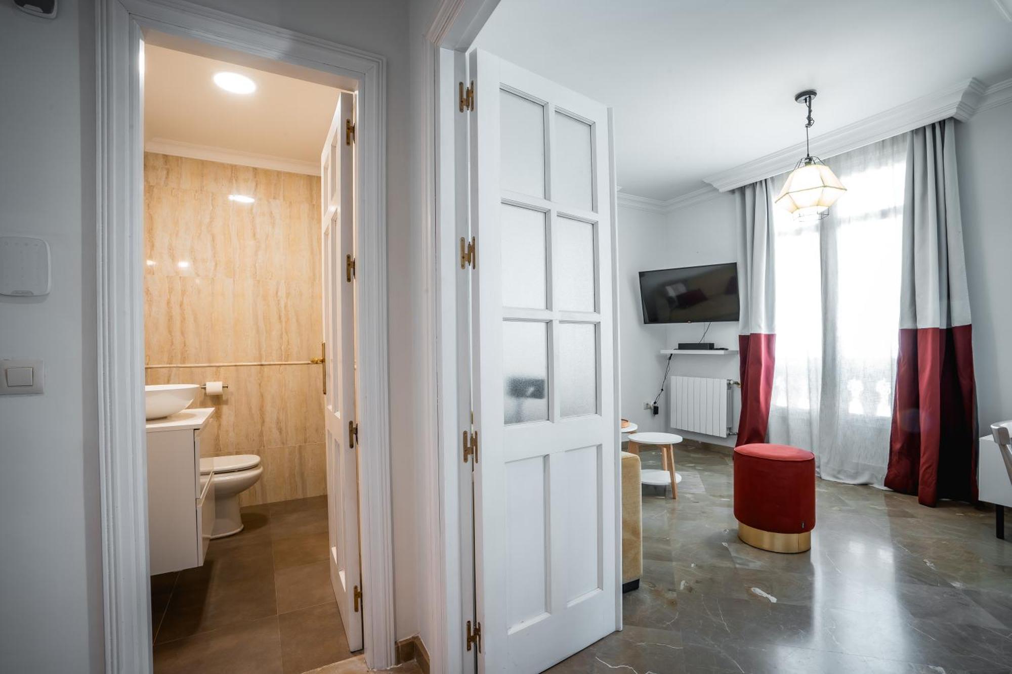 Alisios Gran Via - Toque Nazari Appartement Granada Buitenkant foto